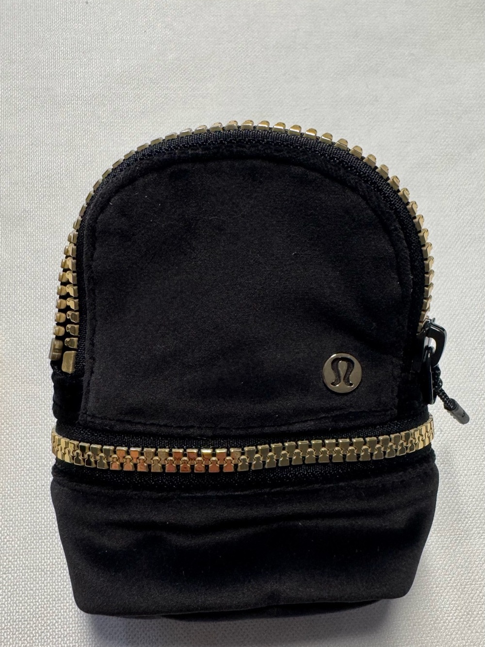 Lululemon Mini Pouch / Accessories Case – Black & Gold w/ carabiner